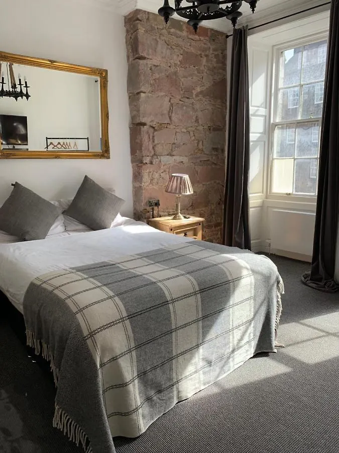 Royal Mile Suites By The Castle Edimburgo